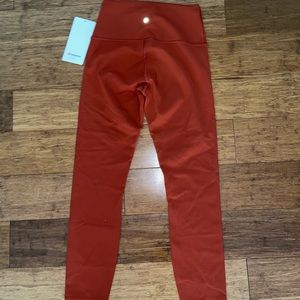 LULULEMON WUNDER TRAIN HR 25 INCH BRAND NEW